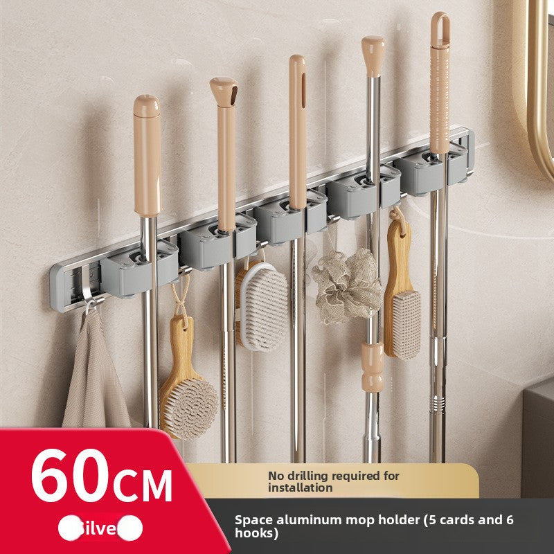 Cleaning tool holder