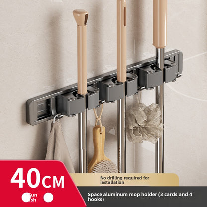 Cleaning tool holder