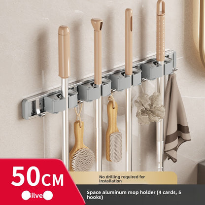 Cleaning tool holder